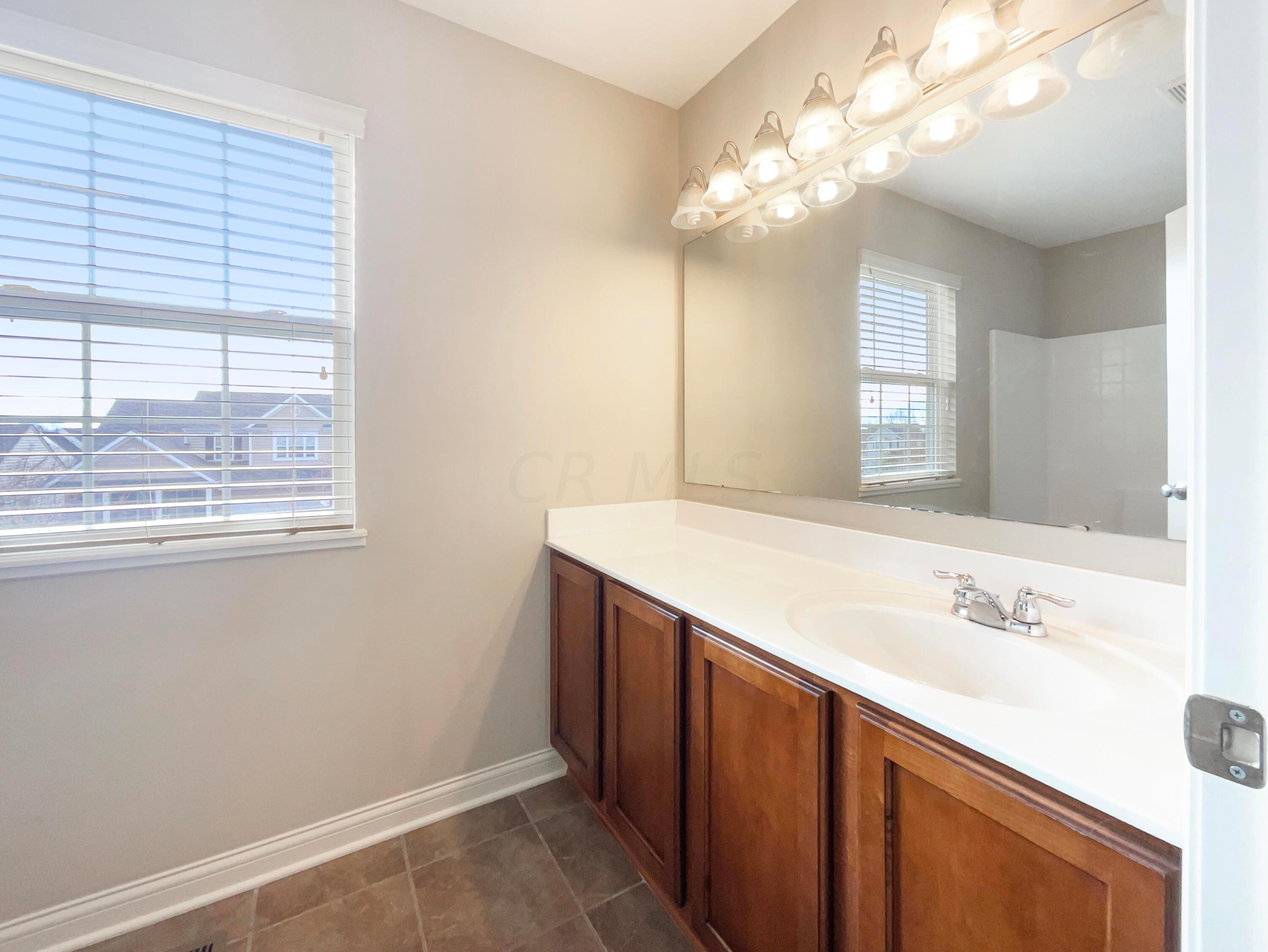 1412 Fergus Road Grove City, OH 43123 - Photo 19 of 32 listing_16
