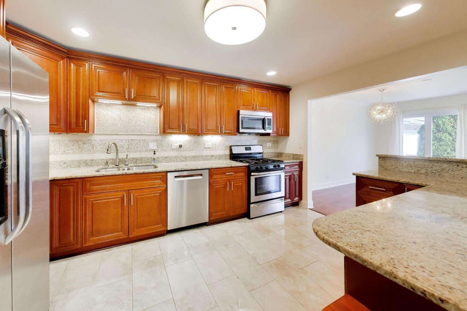 520 Hummingbird Lane Deerfield, IL 60015 - Photo 12 of 42