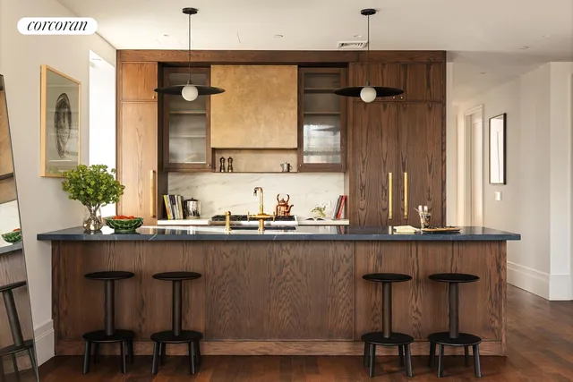 $2,925,000 | 127 Kent Avenue, Unit 2E | Williamsburg