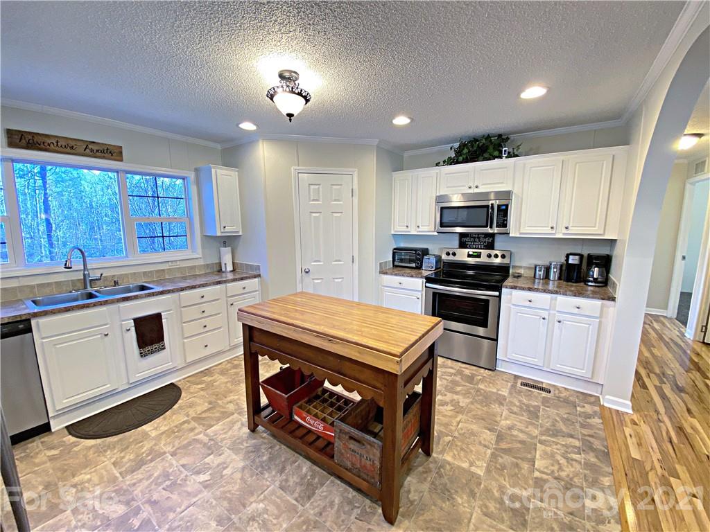 6191 Espa Road Claremont, NC 28610 - Photo 10 of 38 Gallery Image 10