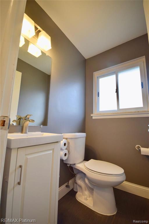 413 Holland Road Flushing, MI 48433 - Photo 18 of 46