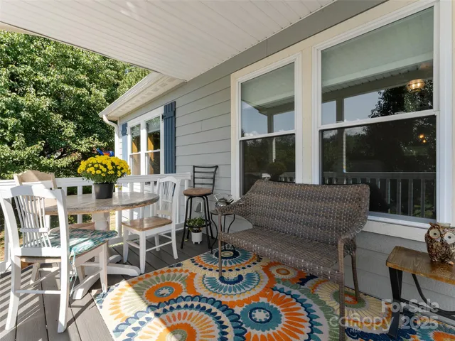 $399,000 | 540 Crescent Street, Saluda, NC 28773