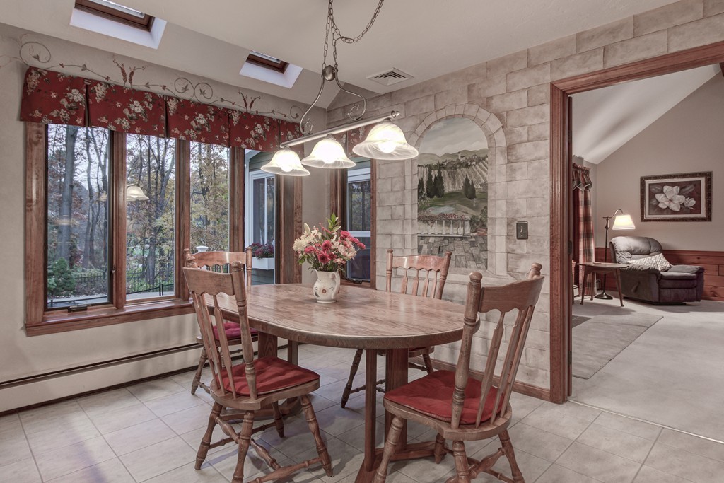 44 Wayside Road Westborough, MA 01581 - Photo 13 of 30 Gallery Image 13