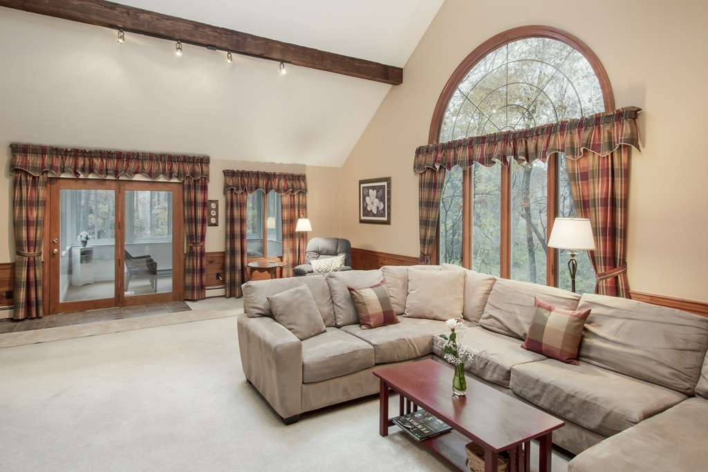 44 Wayside Road Westborough, MA 01581 - Photo 16 of 30 Gallery Image 16