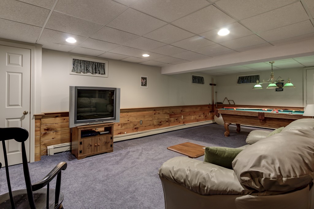 44 Wayside Road Westborough, MA 01581 - Photo 28 of 30 Gallery Image 28