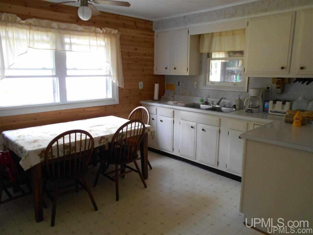 628 N West Gulliver Lake Road Gulliver, MI 49840 - Photo 8 of 27