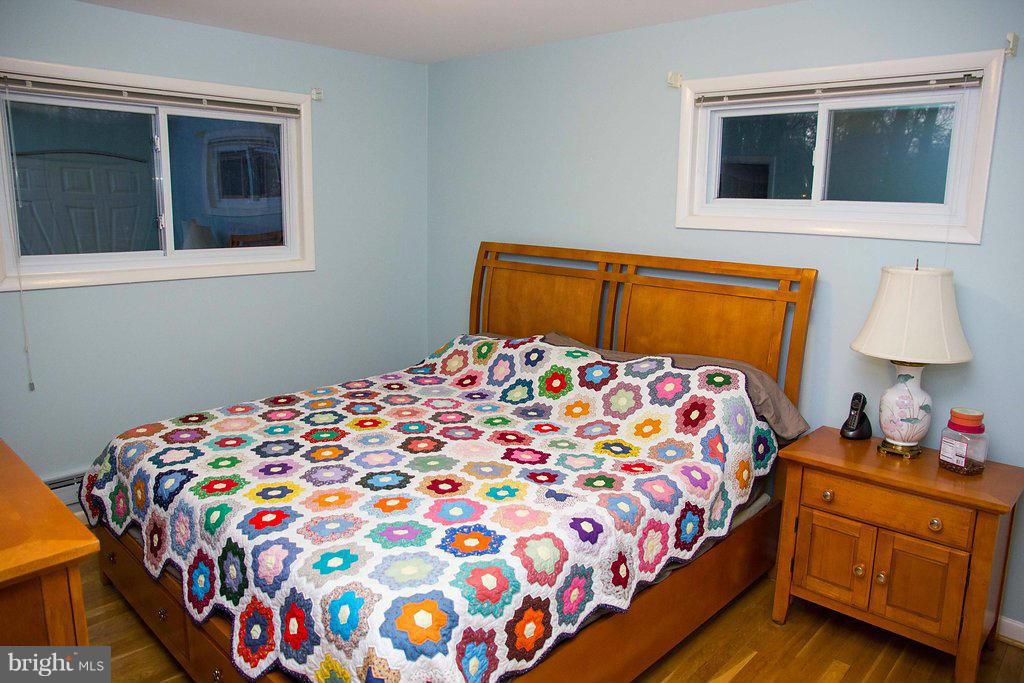 7205 Homestead Place Springfield, VA 22151 - Photo 19 of 30 Bedroom (Master)
