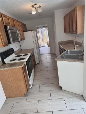 $2,500 | 4124 Hollow Oak Drive, Dallas, TX 75287