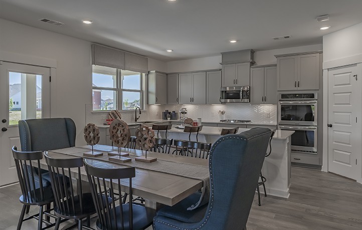 1133 Pebble Run Road Hendersonville, TN 37075 - Photo 5 of 43 a view of kitchen with dining table and chairs