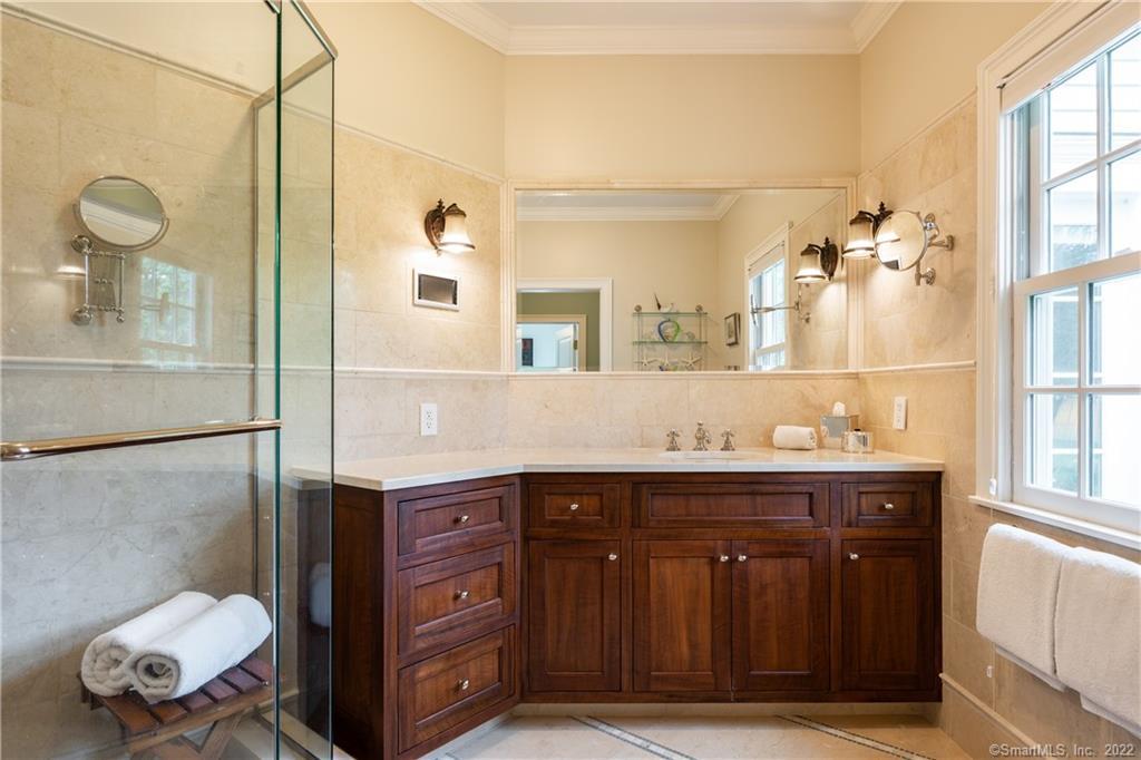 229 Umpawaug Road Redding, CT 06896 - Photo 21 of 34 Primary suite 1 of 2 bathrooms