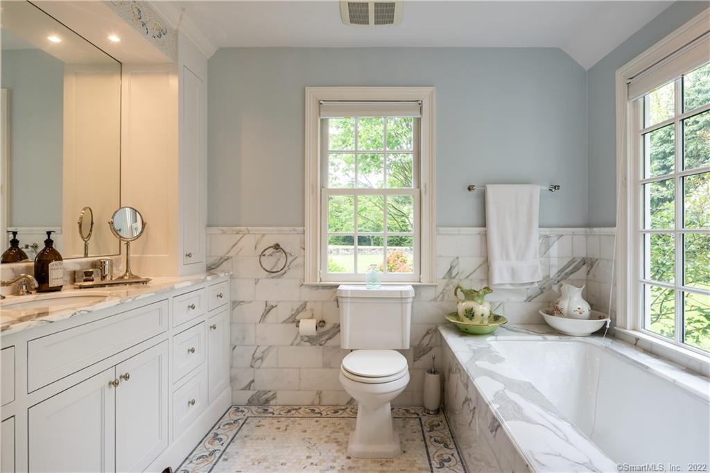 229 Umpawaug Road Redding, CT 06896 - Photo 22 of 34 Primary suite 2 of 2 bathrooms