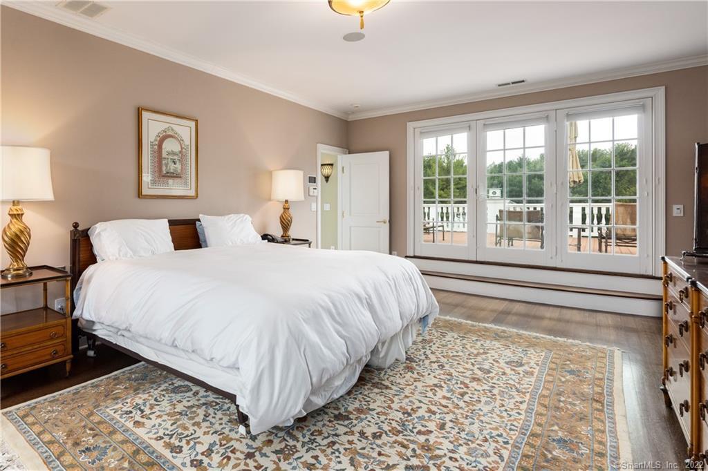 229 Umpawaug Road Redding, CT 06896 - Photo 23 of 34 Second floor bedroom. 1 of 4