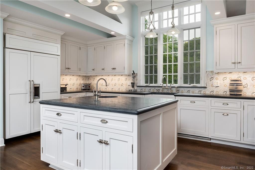 229 Umpawaug Road Redding, CT 06896 - Photo 7 of 34 Gourmet kitchen