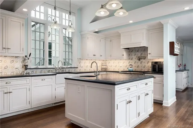 $7,495,000 | 229 Umpawaug Road, Redding, CT 06896