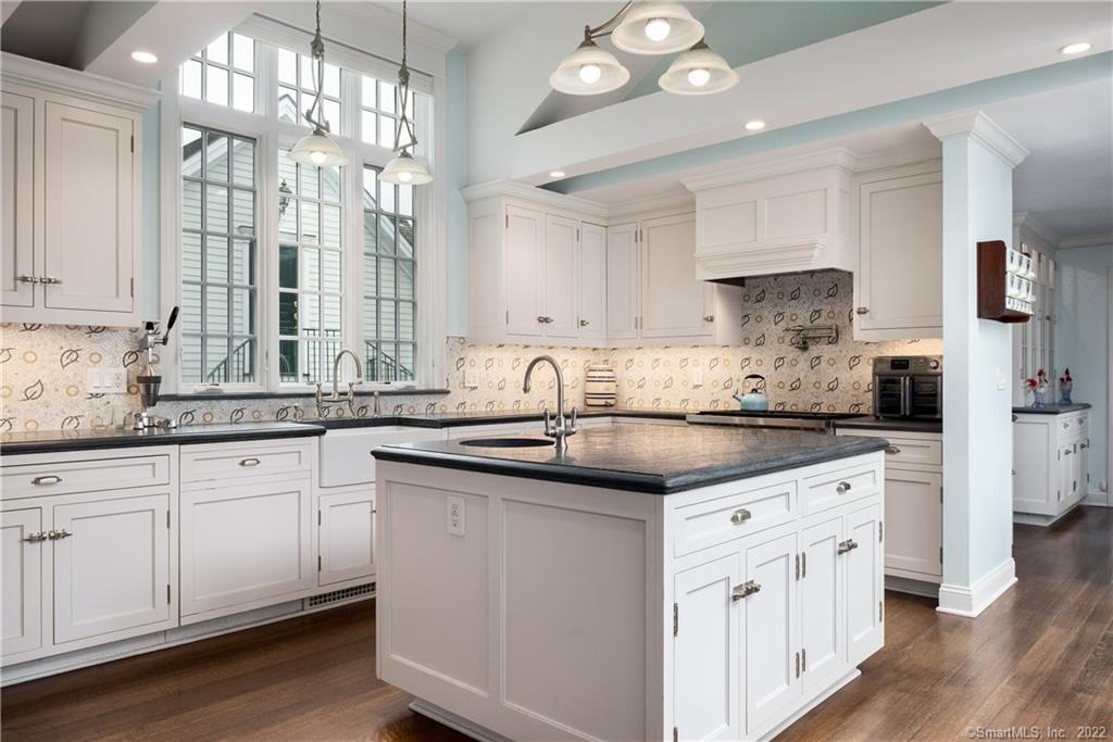 229 Umpawaug Road Redding, CT 06896 - Photo 8 of 34 Gourmet kitchen