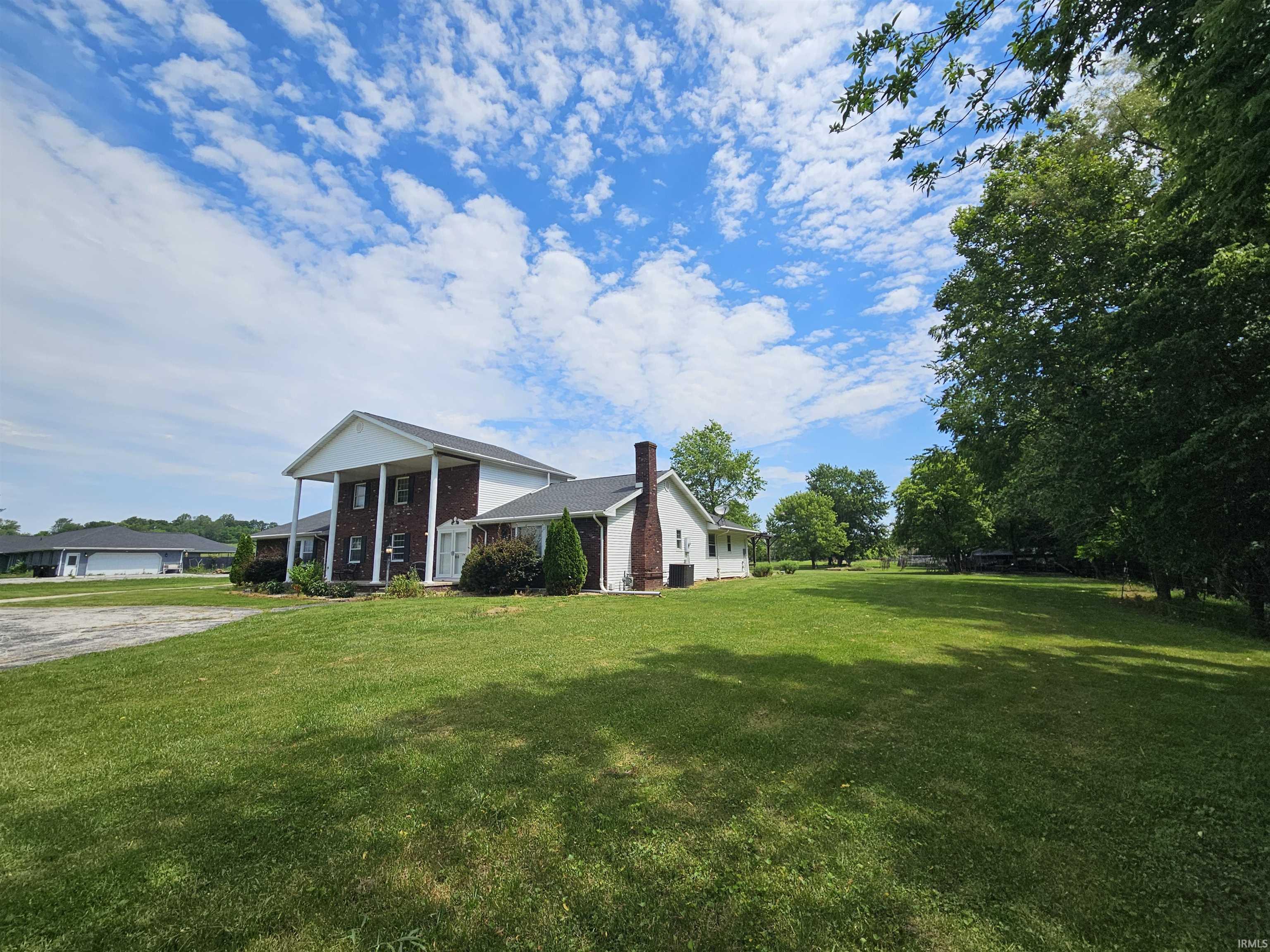 148 South Hickory Corner Road Vincennes, IN 47591 - Photo 2 of 36