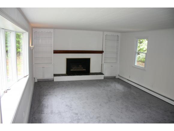 13 Strafford Road Dover, NH 03820 - Photo 6 of 18