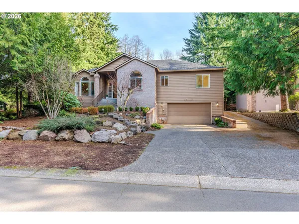 $799,900 | 25484 East Bright Avenue, Welches, OR 97067