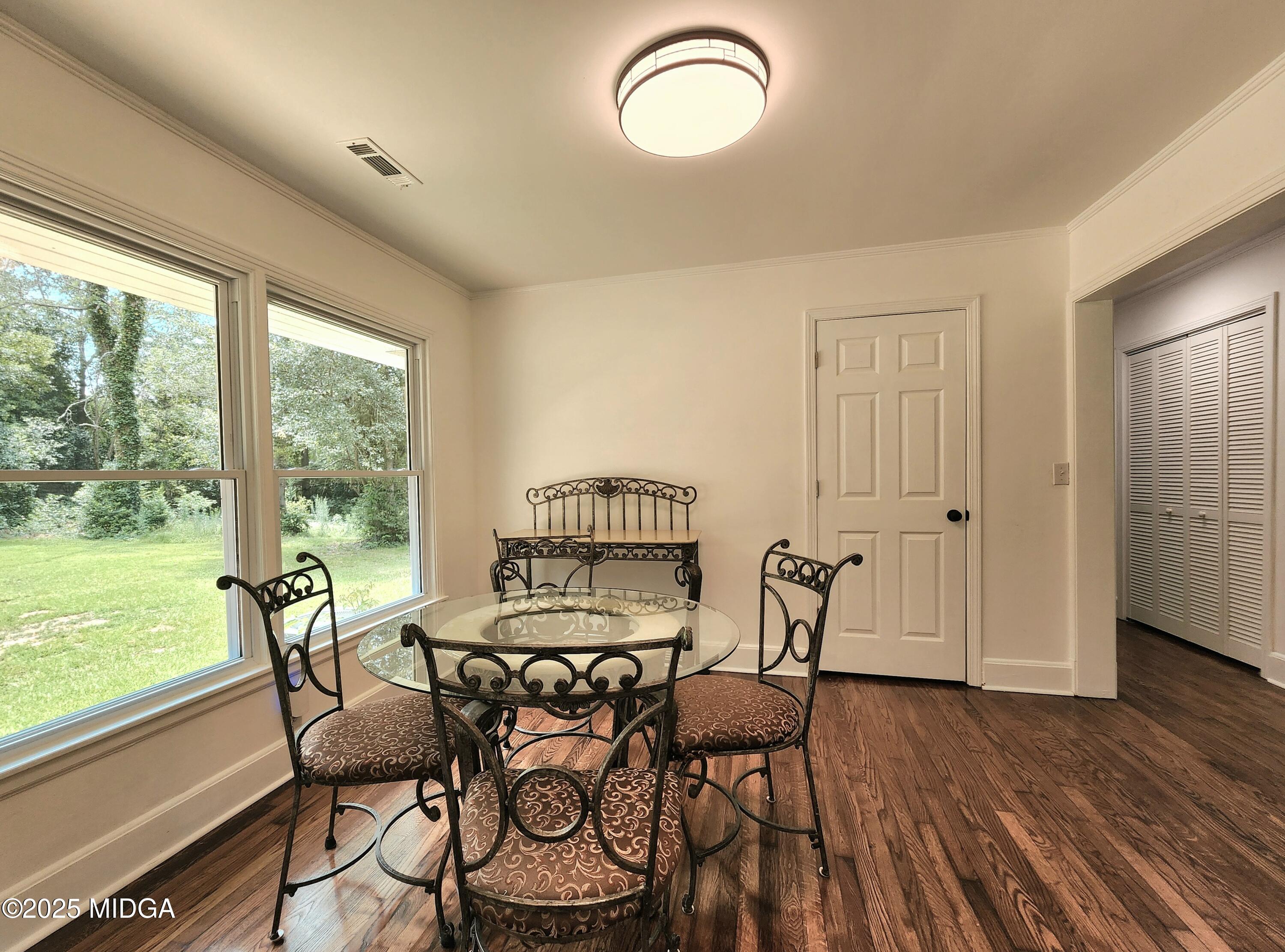 360 Sunset Circle Forsyth, GA 31029 - Photo 11 of 24 28