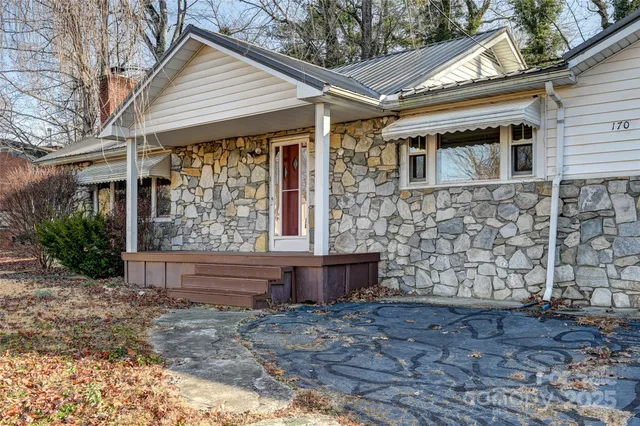 $369,900 | 170 Birch Lane, Arden, NC 28704