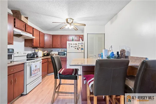 $330,124 | 336 Lancaster Court, Unit 2336, Piscataway, NJ 08854