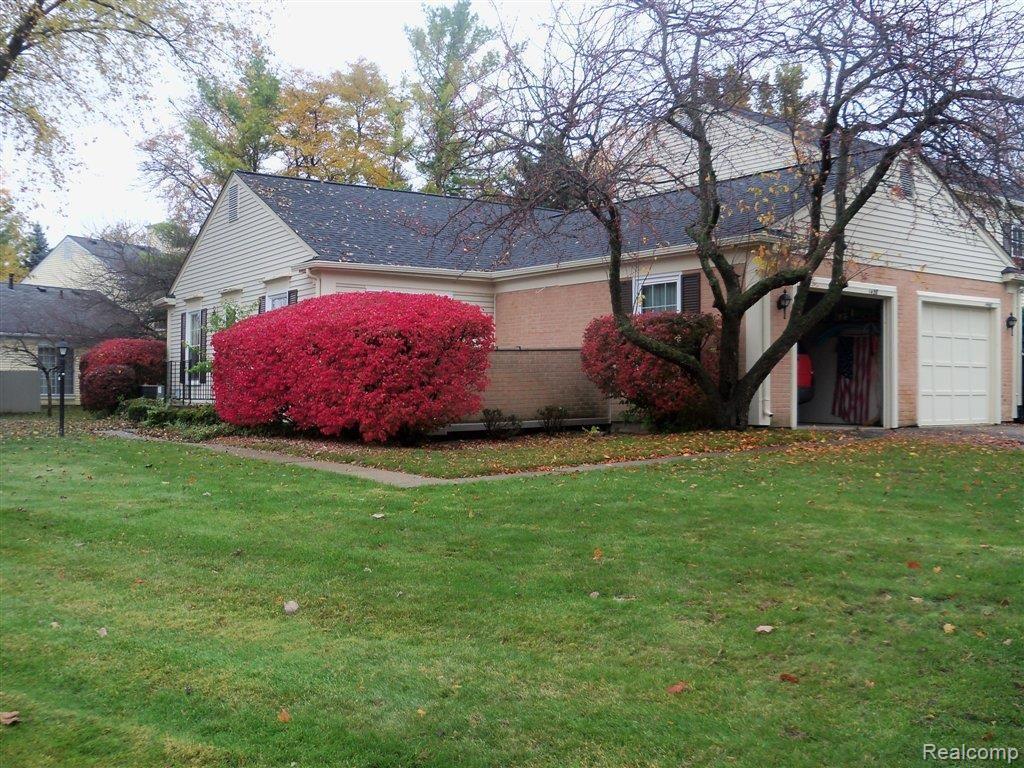 1458 Kings Cove Drive Rochester, MI 48306 - Photo 2 of 13 SIDE VIEW