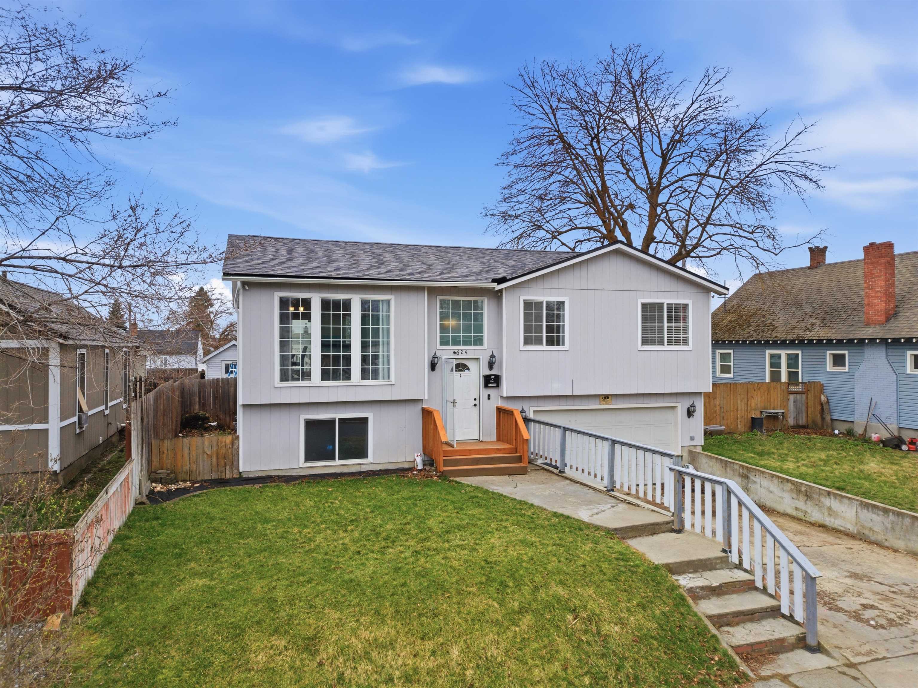 624 East Lacrosse Avenue Spokane, WA 99207 - Photo 1 of 44