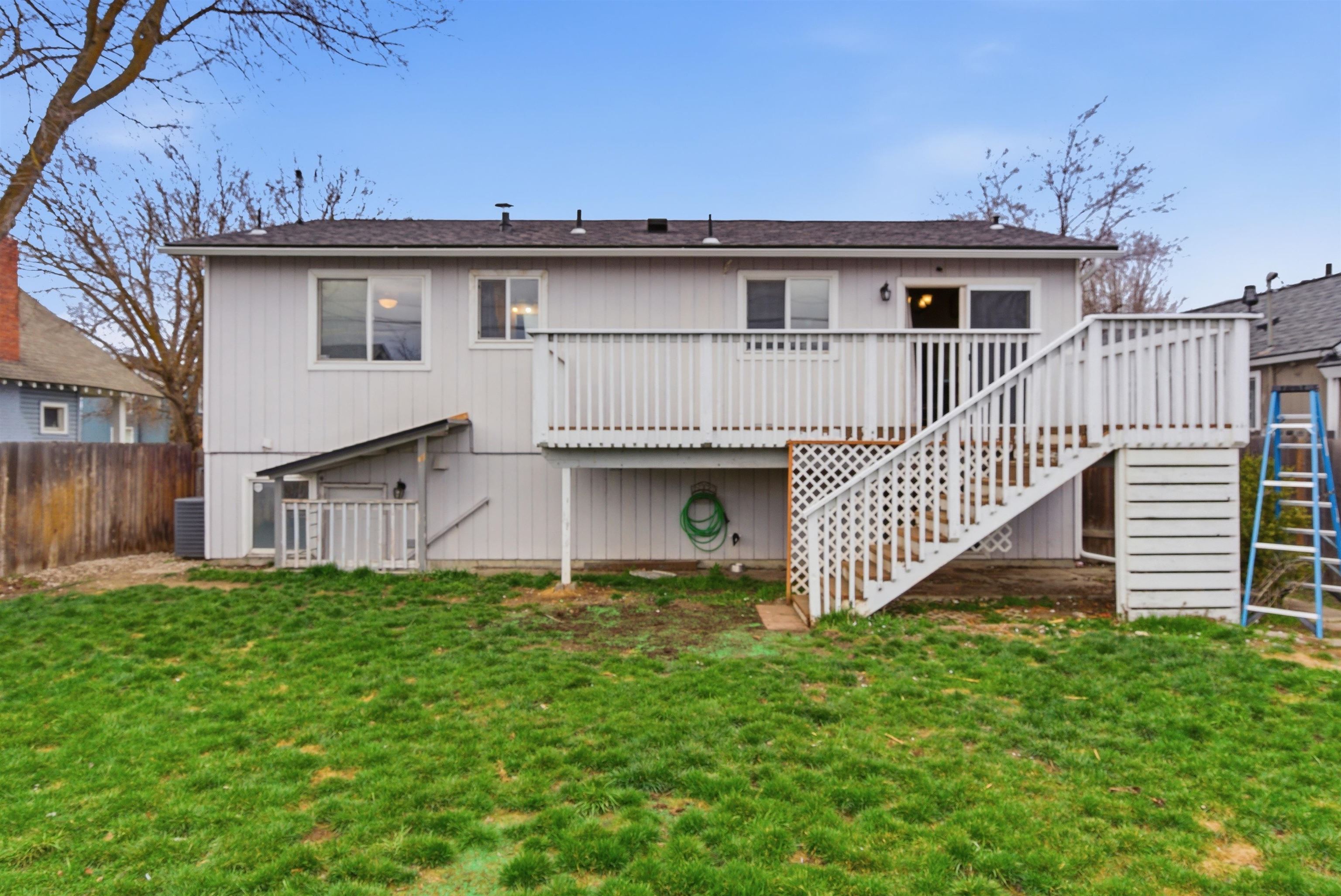 624 East Lacrosse Avenue Spokane, WA 99207 - Photo 23 of 44