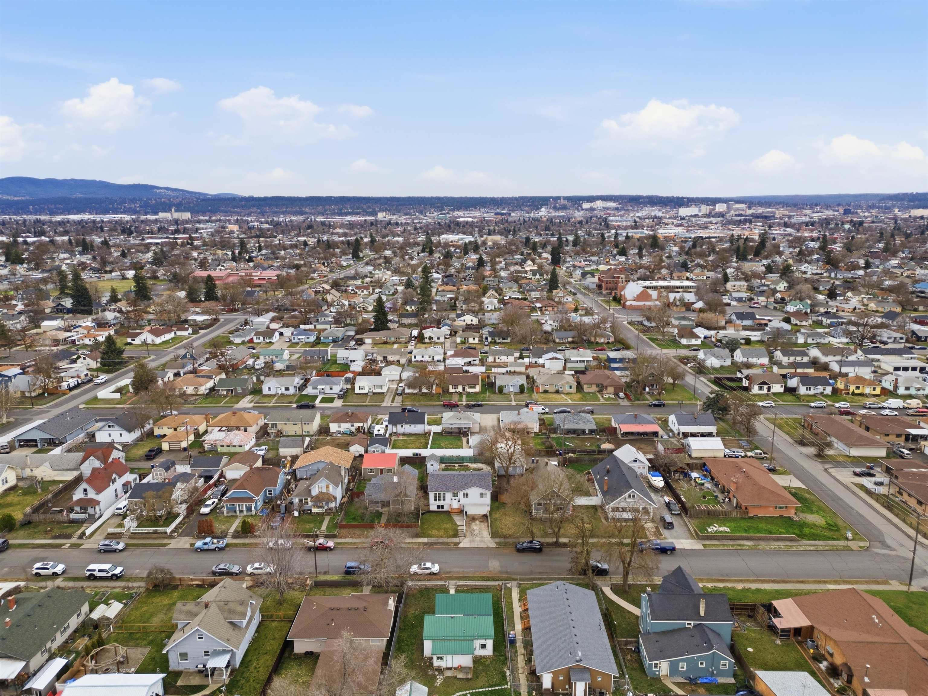 624 East Lacrosse Avenue Spokane, WA 99207 - Photo 39 of 44