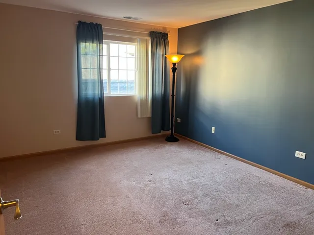 $65,000 | 801 North McLean Boulevard, Unit 226, Elgin, IL 60123