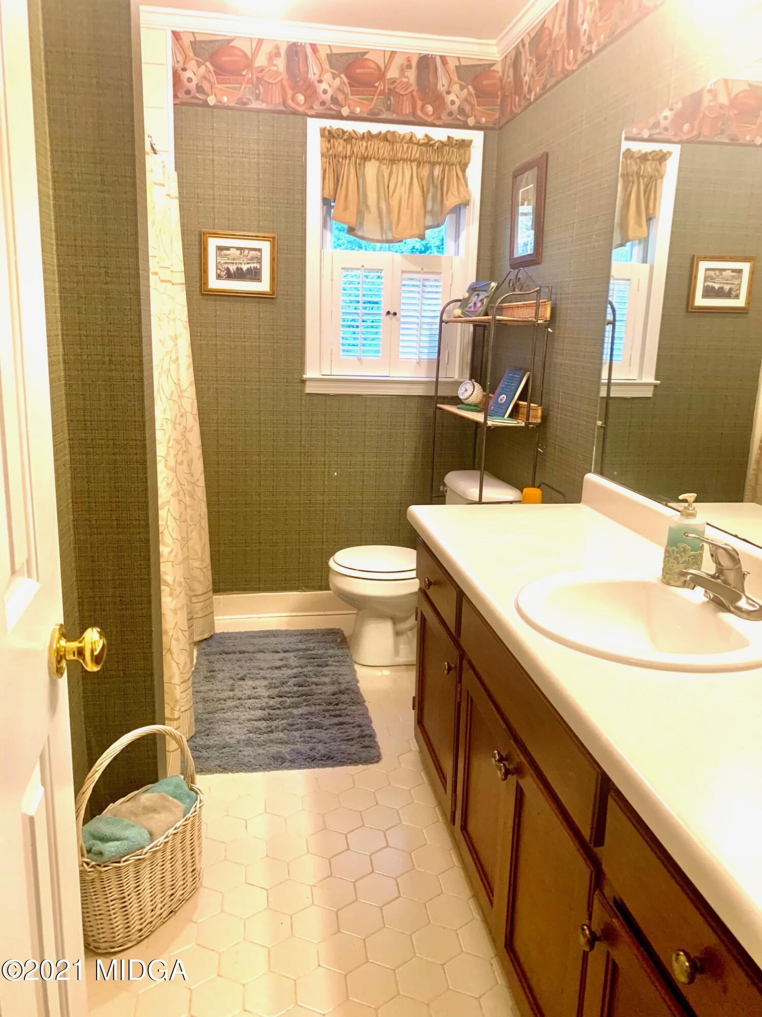 123 Rivoli Oaks Circle Macon, GA 31210 - Photo 27 of 49 IMG_9180