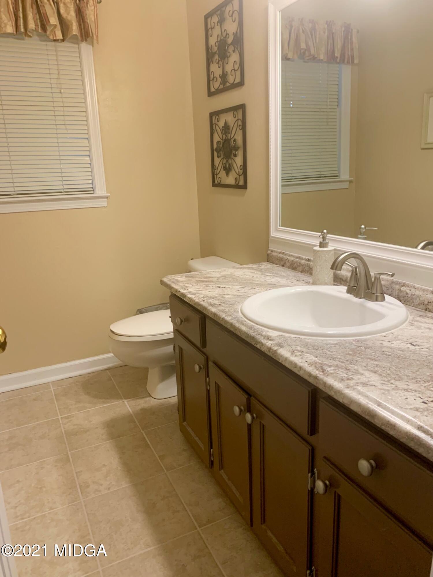 123 Rivoli Oaks Circle Macon, GA 31210 - Photo 10 of 49 IMG_9229