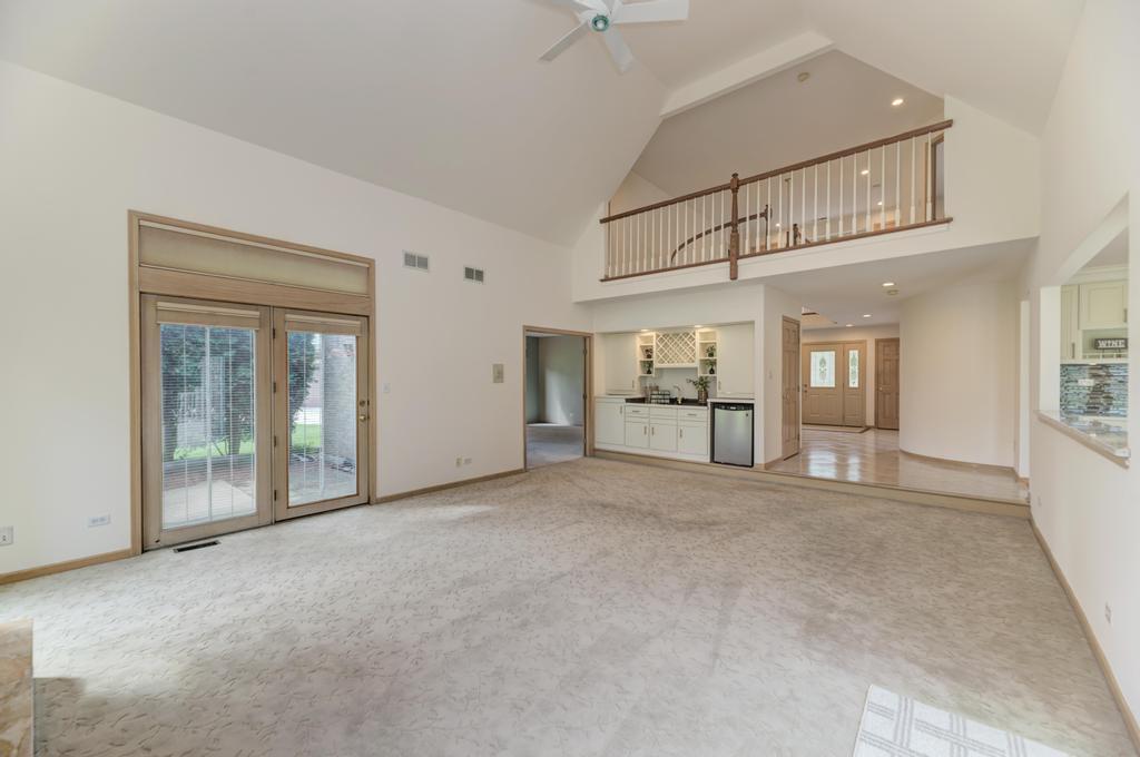 1500 Royal Oak Road Darien, IL 60561 - Photo 9 of 48