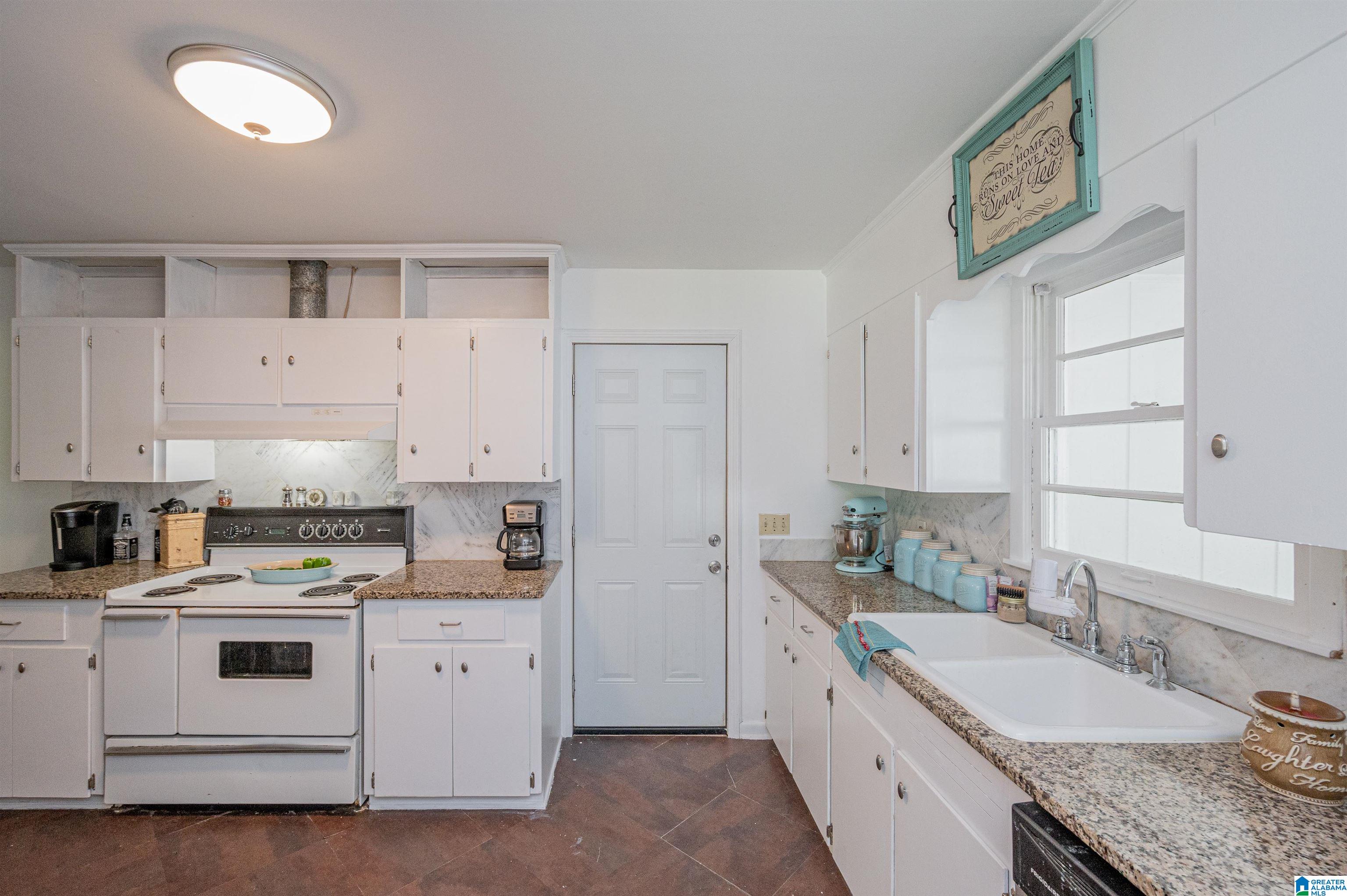 122 12th Street Northwest Alabaster, AL 35007 - Photo 15 of 34