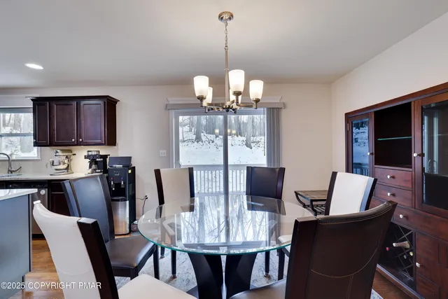 $449,900 | 320 Reagan Drive, East Stroudsburg, PA 18301