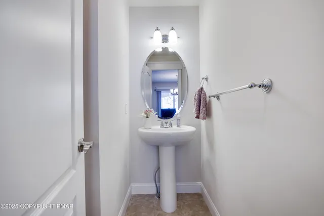 $449,900 | 320 Reagan Drive, East Stroudsburg, PA 18301