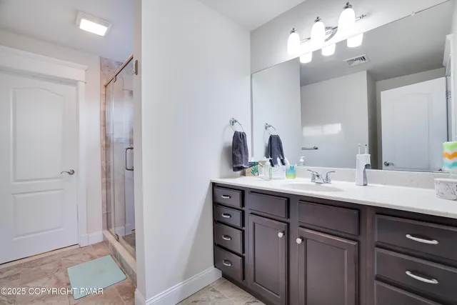 $449,900 | 320 Reagan Drive, East Stroudsburg, PA 18301