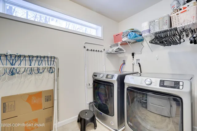 $449,900 | 320 Reagan Drive, East Stroudsburg, PA 18301