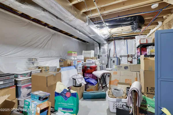 a view of garage and yard