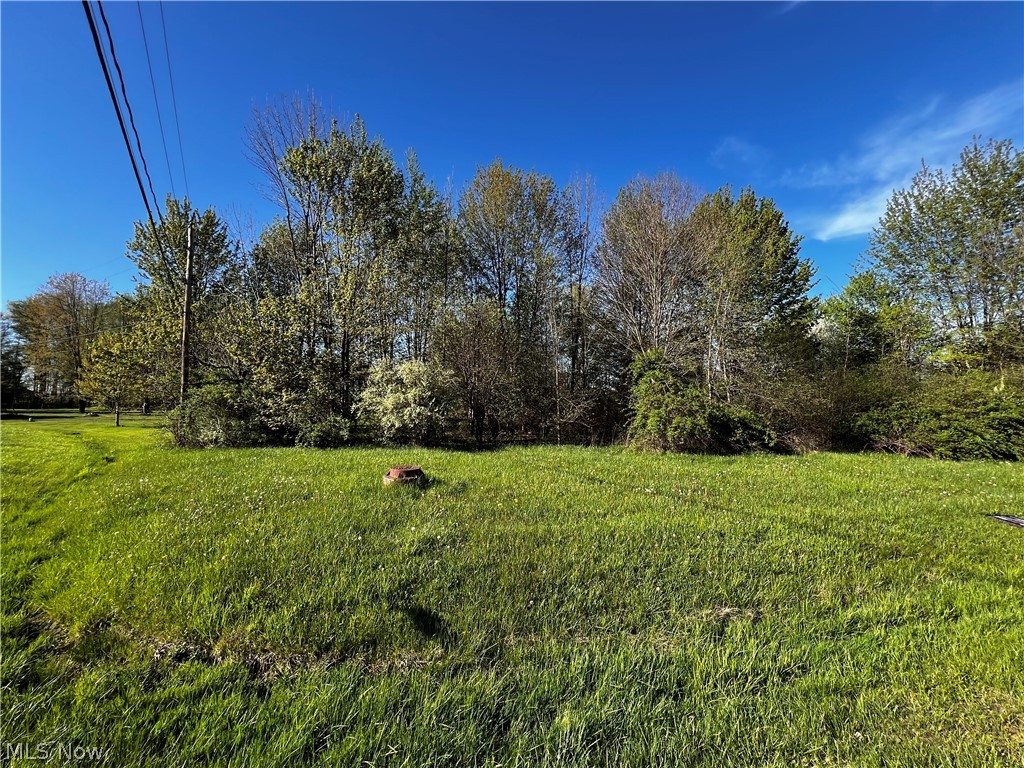 952 Lunar Lane Rome, OH 44085 - Photo 2 of 3