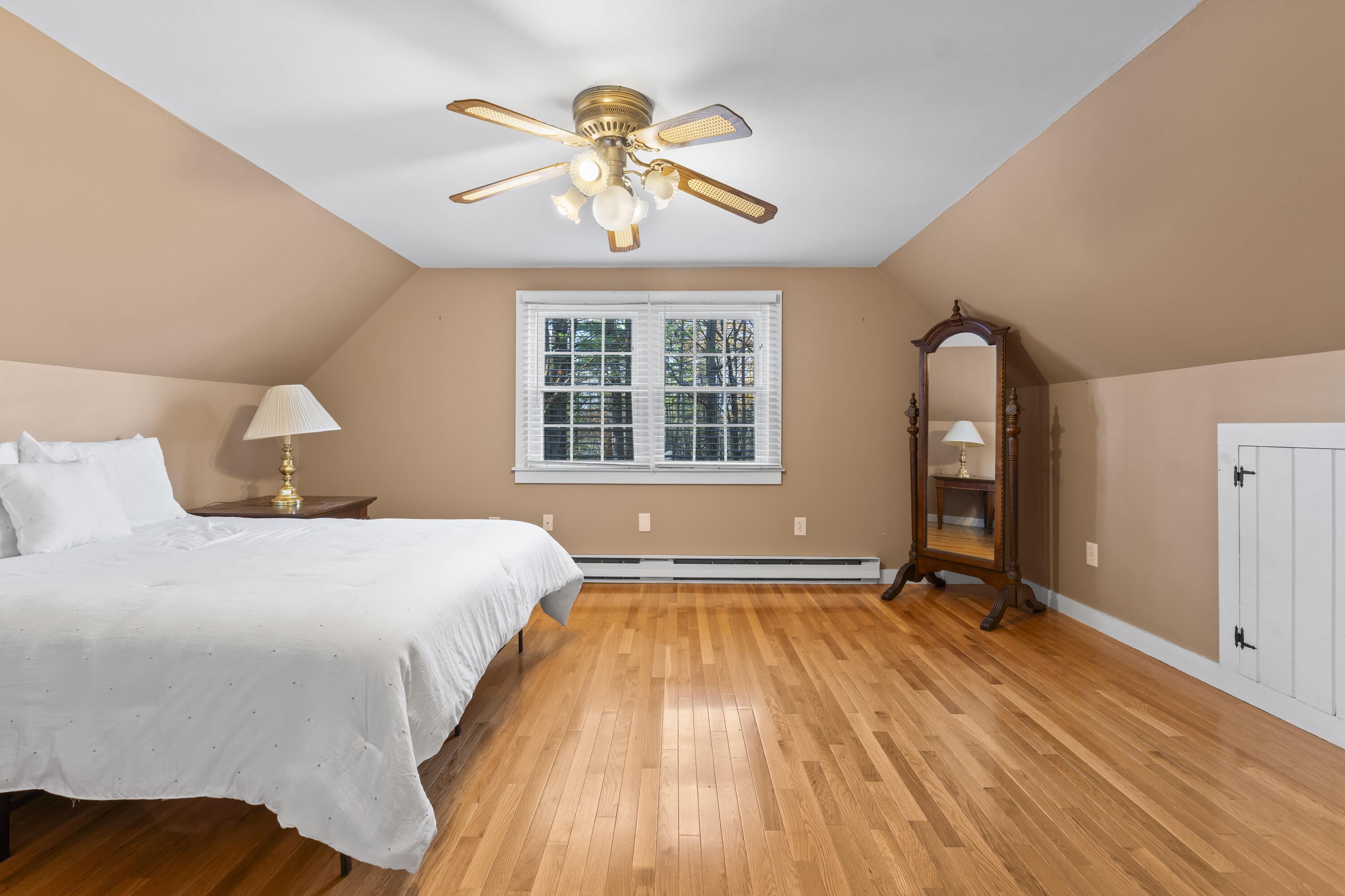 5 Corn Swamp Road York, ME 03909 - Photo 23 of 52 2nd Floor Bedroom