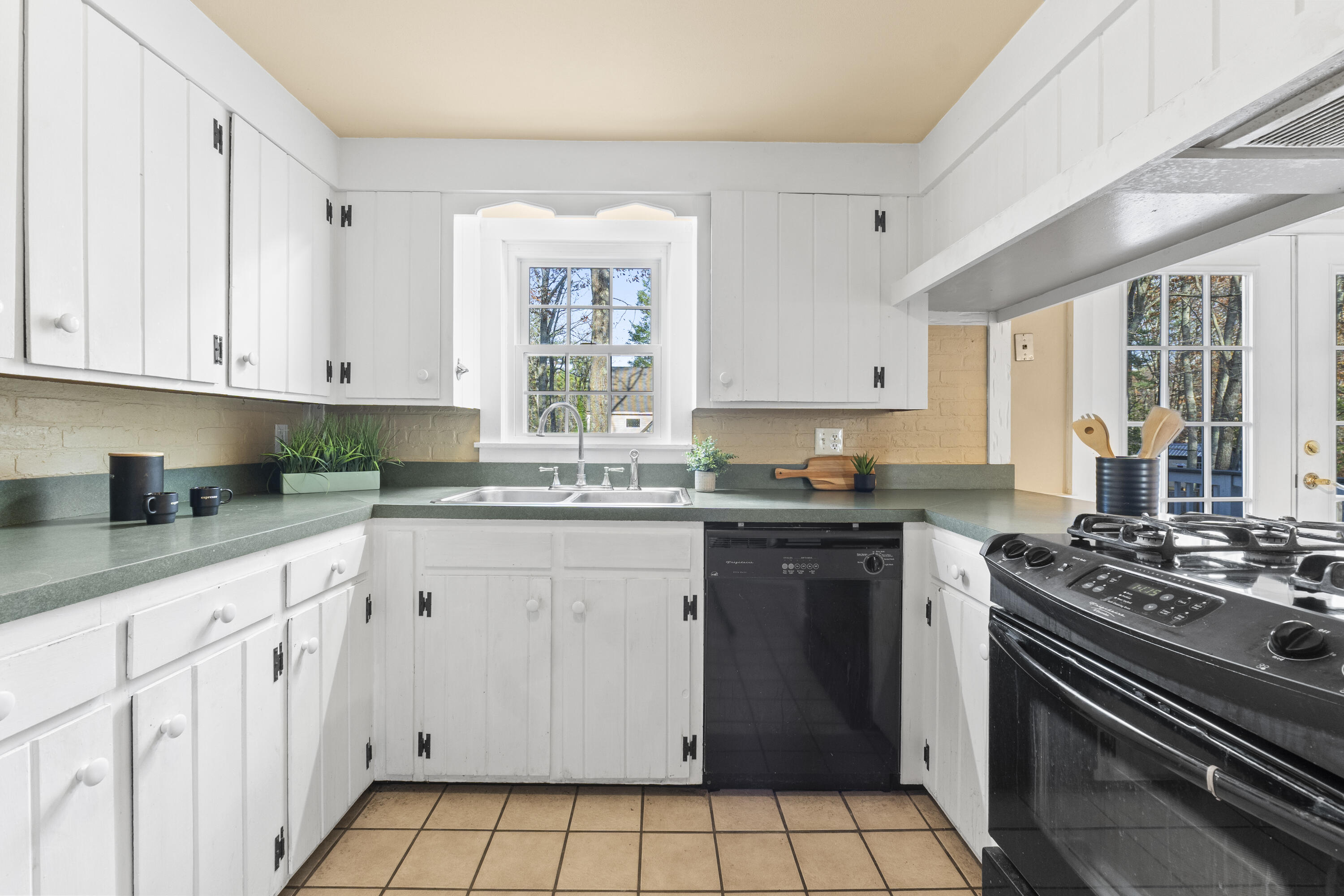 5 Corn Swamp Road York, ME 03909 - Photo 5 of 52 5 Corn Swamp Rd_120