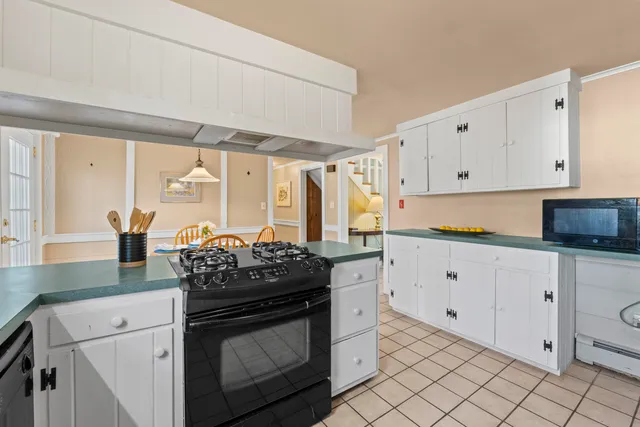 $749,000 | 5 Corn Swamp Road, York, ME 03909