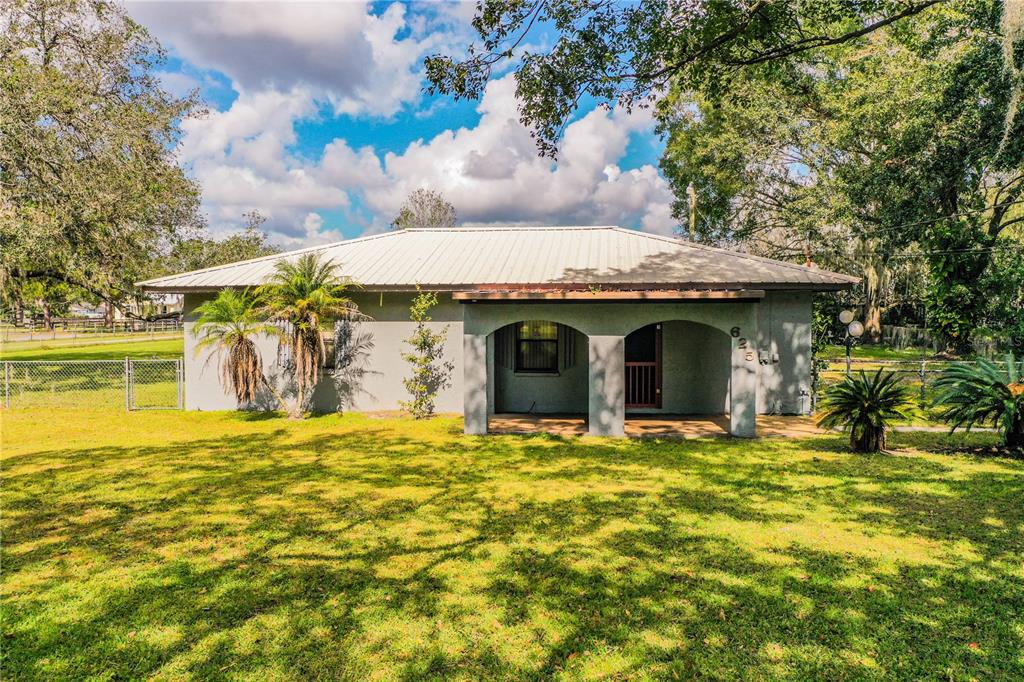 625 Fulton Green Road Lakeland, FL 33809 - Photo 1 of 1