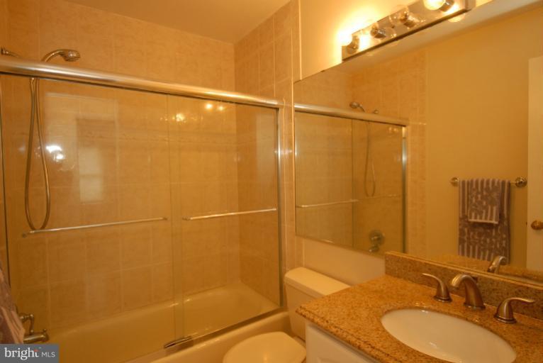 18017 Cashell Road Olney, MD 20832 - Photo 16 of 30 Bath