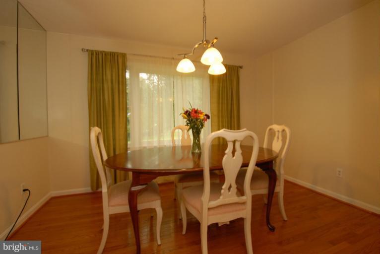 18017 Cashell Road Olney, MD 20832 - Photo 28 of 30 Dining Room