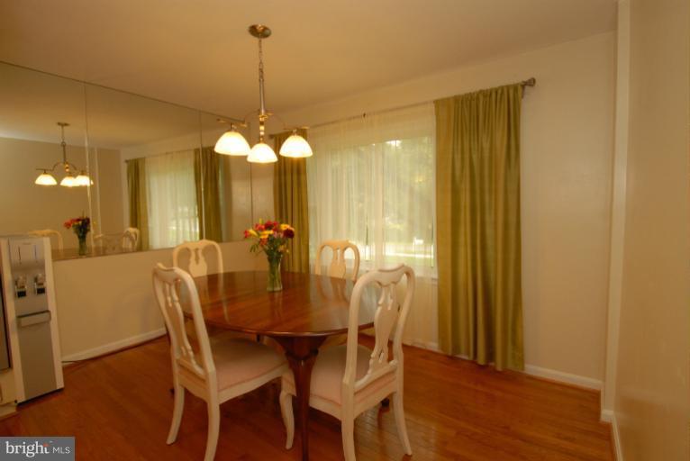 18017 Cashell Road Olney, MD 20832 - Photo 4 of 30 Dining Room