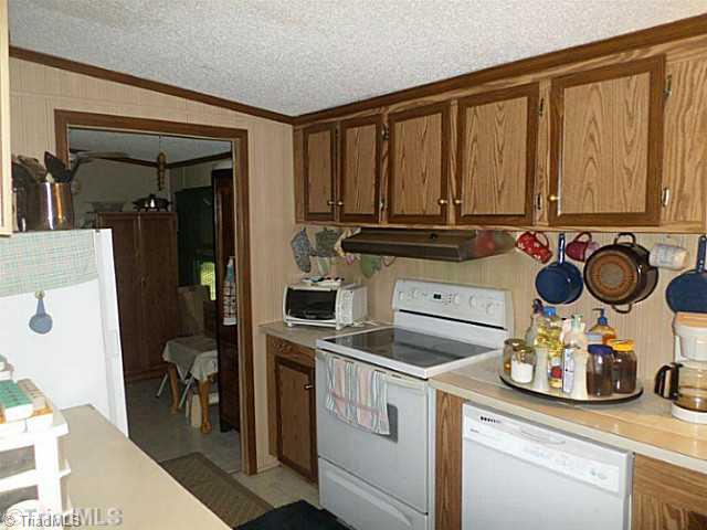 152 Deer Trail Road Reidsville, NC 27320 - Photo 13 of 15 Kitchen.