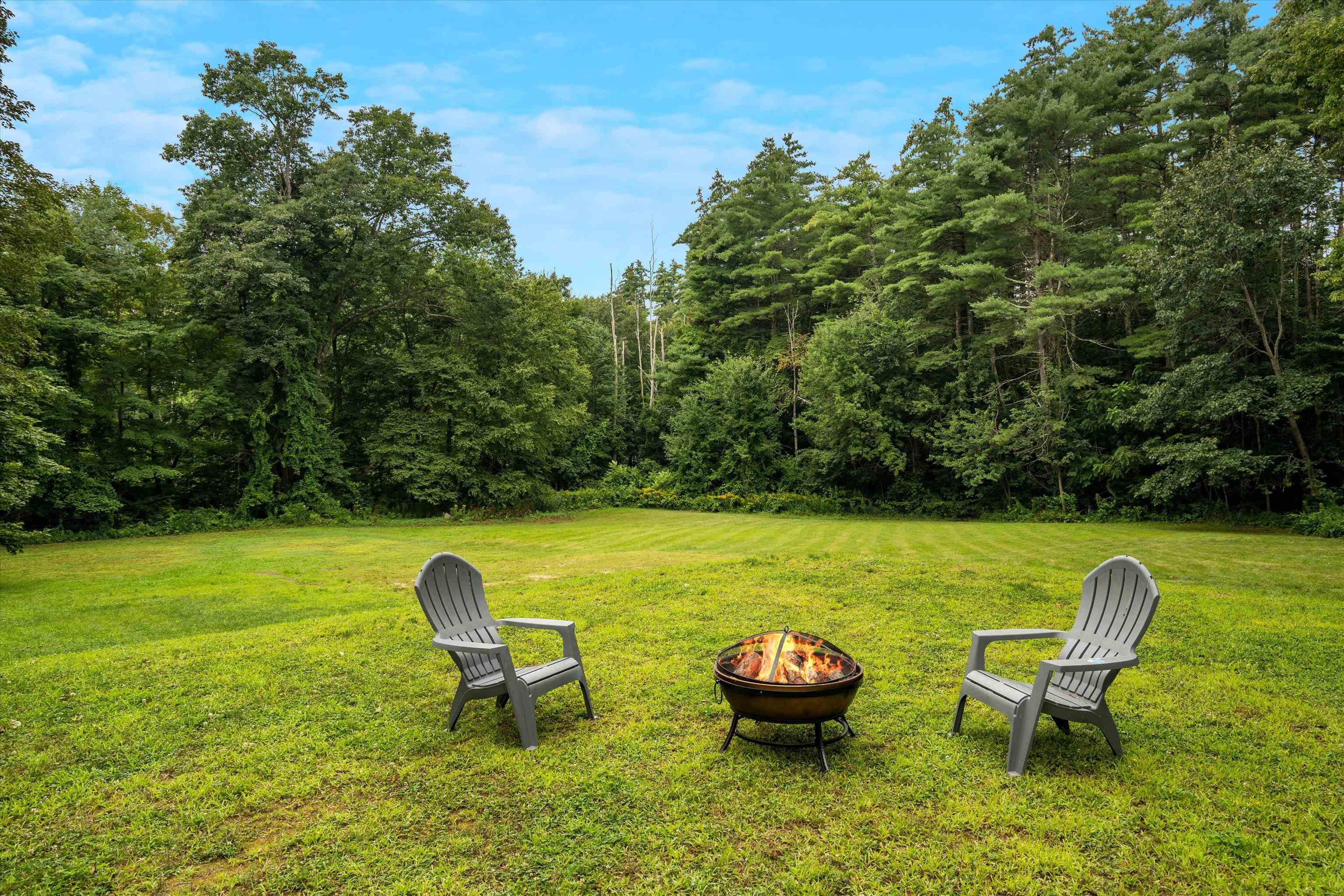 48 Old Chester Road Derry, NH 03038 - Photo 19 of 38
