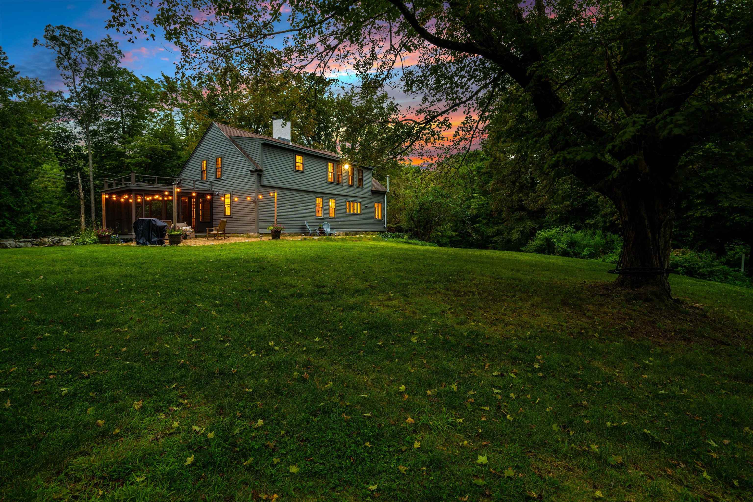 48 Old Chester Road Derry, NH 03038 - Photo 23 of 38